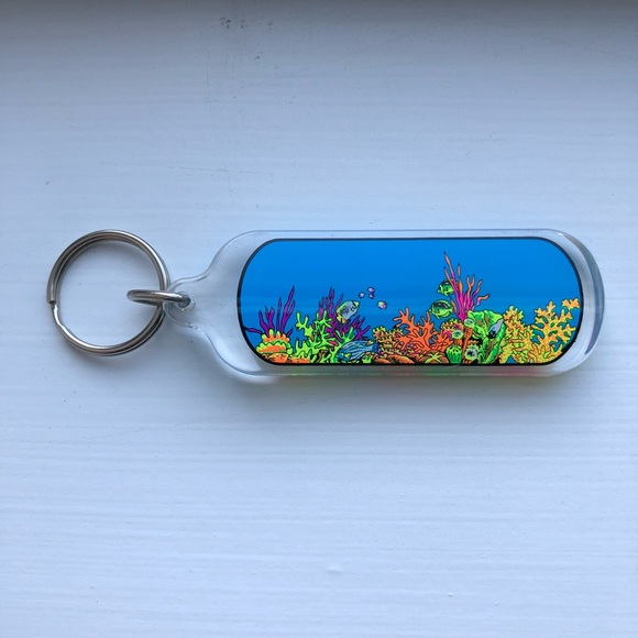 Vintage 80’s-style neon Bermuda keychain - Picture 5 of 6